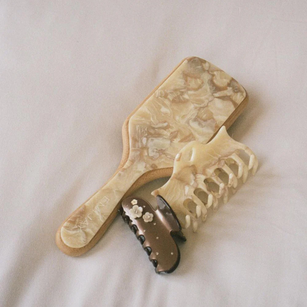 EMI JAY Bamboo Paddle Brush in Chantilly – Бамбукова щітка для волосся «Chantilly» - фото №2